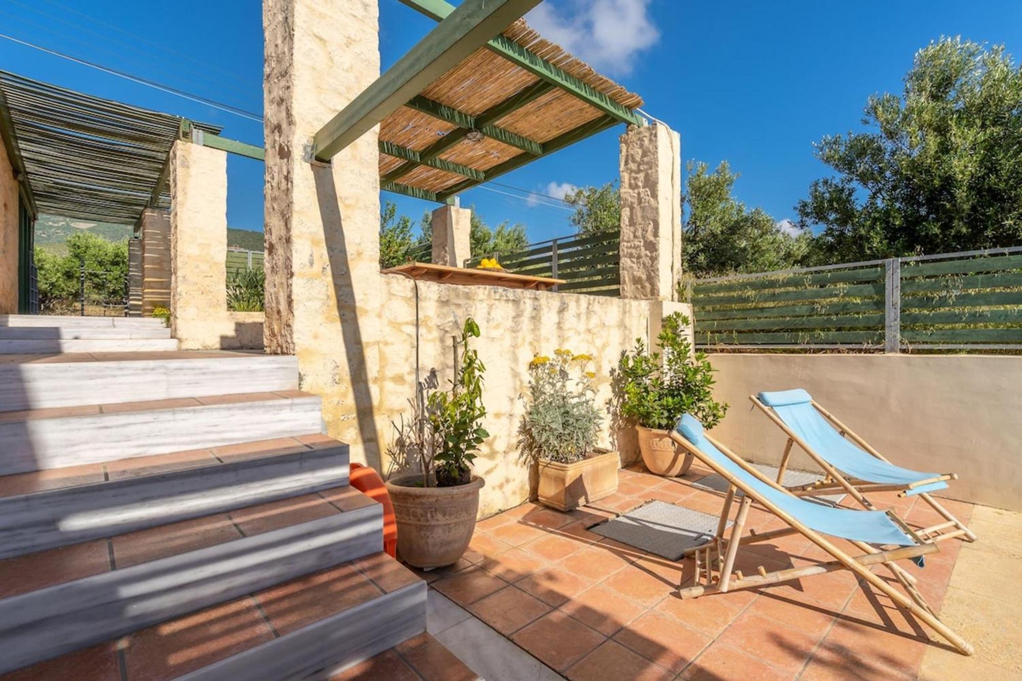 Villa Mediterranea, With Heated Pool Livadia  Zewnętrze zdjęcie
